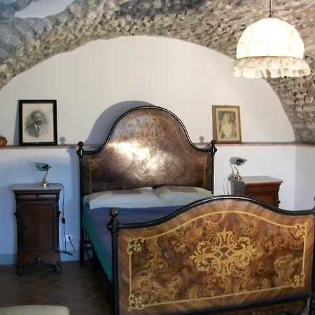 Coriana &