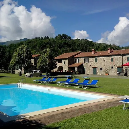 Apartment Coriana &